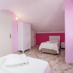 Ada 2 ヴィラ ダルヤン