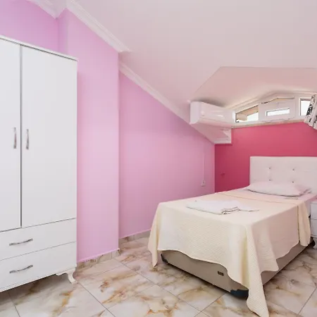 Ada 2 Villa